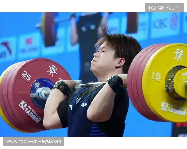 举重赛场重量级对决，世界纪录遭挑战，举重重量级视频完整版